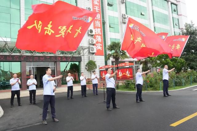 义桥煤矿构建党建引领“1+5”模式，提升区队治理能力水平（煤矿党建工作新思路及新建议）