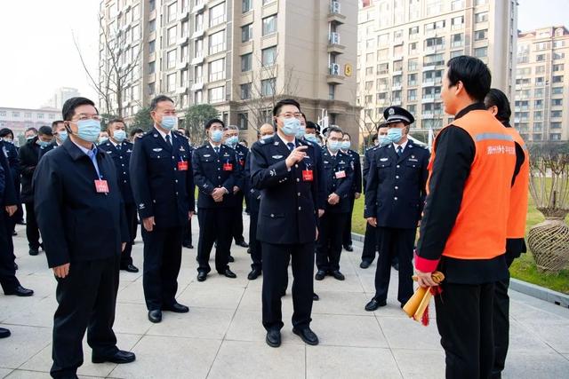 全省公安机关党建带队建现场推进会召开（全省公安机关党建带队建现场推进会议精神）