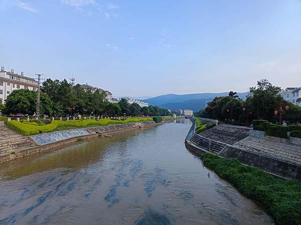 關(guān)注｜峨山：強(qiáng)化黨建引領(lǐng)，以河長(zhǎng)制打好水環(huán)境治理持久戰(zhàn)（黨建引領(lǐng)河長(zhǎng)制工作）