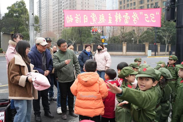 抓住黨建引領“牛鼻子”，凝聚社區治理新活力（黨建引領社區治理 凝心聚力為民服務）