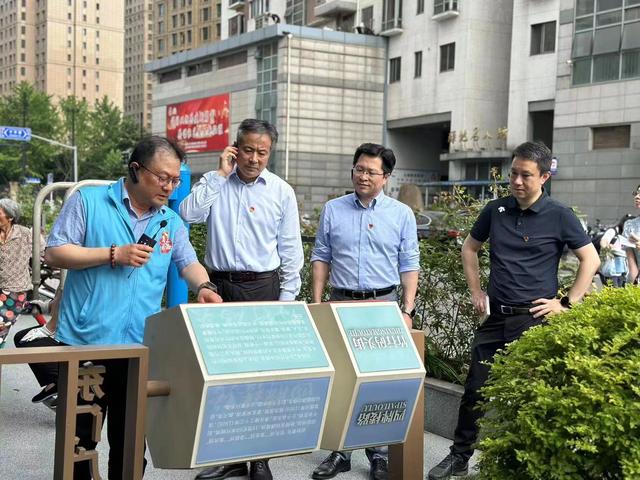 抓住党建引领“牛鼻子”，凝聚社区治理新活力（党建引领社区治理 凝心聚力为民服务）