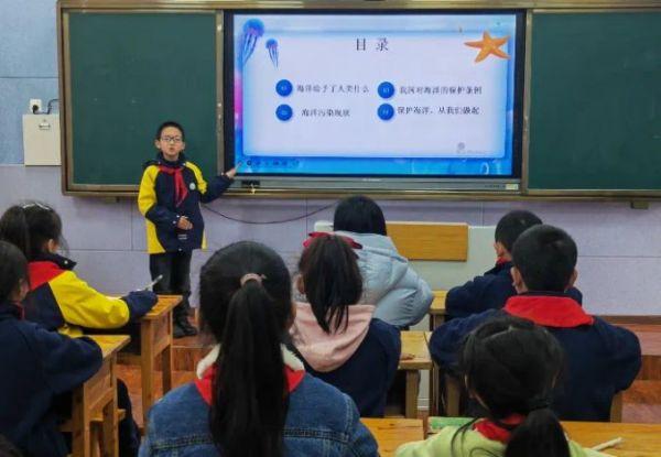 重庆市南川区九鼎山小学校：蹄疾步稳 笃行不怠 党建引领学校高质量发展