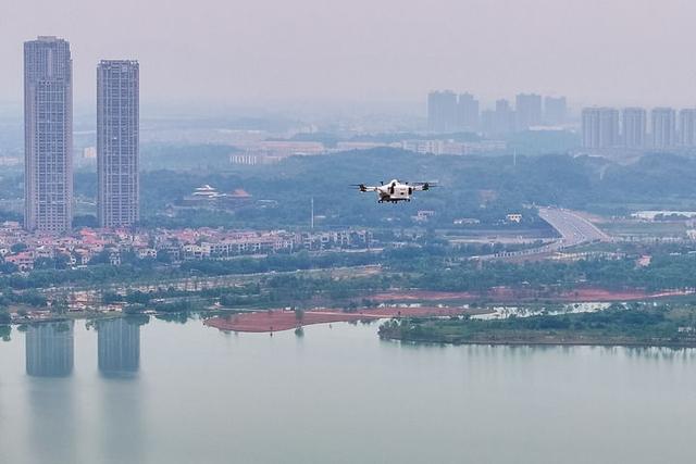 新华深读｜“低空”何以“经济”？（低空经济属于什么产业）