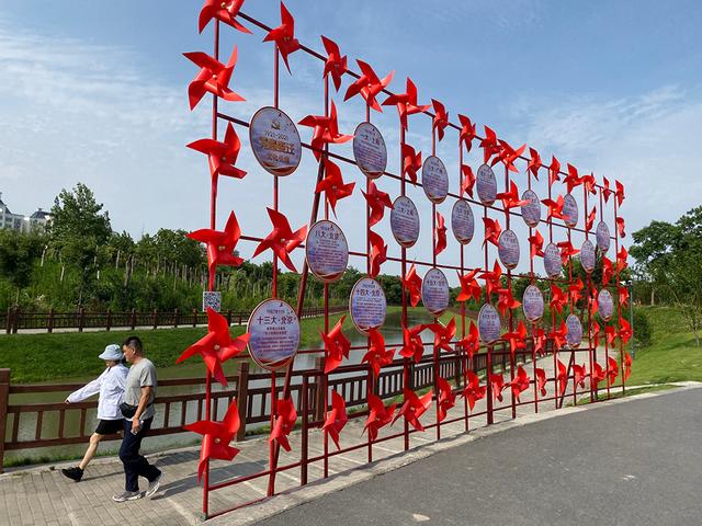 黨建文化雕塑、入黨誓詞景石……上海閔行多了一座黨建公園（上海黨建主題公園）