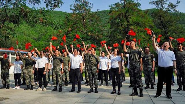 軍魂鏗鏘，唱響紅歌！這是一場特別的黨建活動（黨建紅歌活動主題）