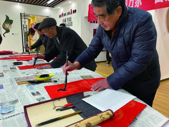 錦城街道基層治理裝上紅色引擎（以紅色引擎提升基層治理）