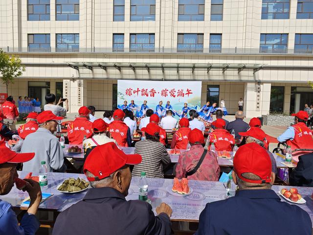 甘州區西街街道小寺廟社區：黨建引領志愿服務 推動基層治理“升溫著色”