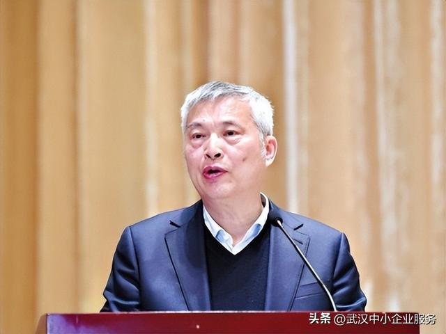 院士、企业家在全市科技创新大会上作主题发言 创新创业要有极高志向 敢于从底层技术突破冲刺世界领先